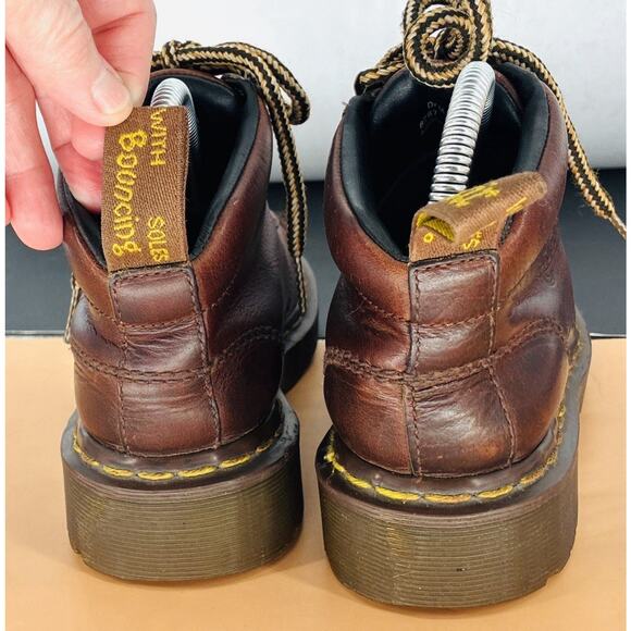 Vtg Y2K Yellow Stitch Dr. Martens Brn UK 4 US 6-6.5 Chunky Lug Sole Boot England - Picture 4 of 12